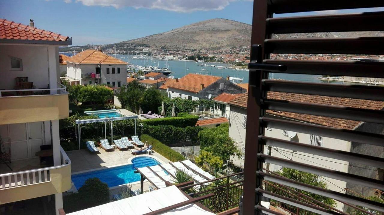 Fresh Apartments Dar Orlic Trogir Exterior foto